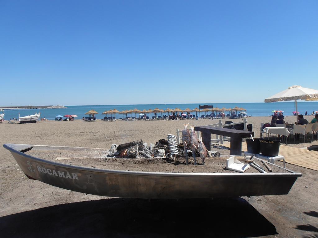 City Center Next To The Beach 2 Bedrooms Apartment Málaga Kültér fotó