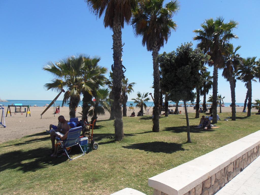 City Center Next To The Beach 2 Bedrooms Apartment Málaga Kültér fotó